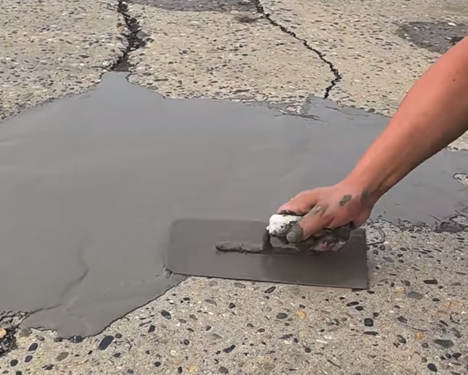 小金CGM 高效薄层道路修补料（CGM 道路抢修料）